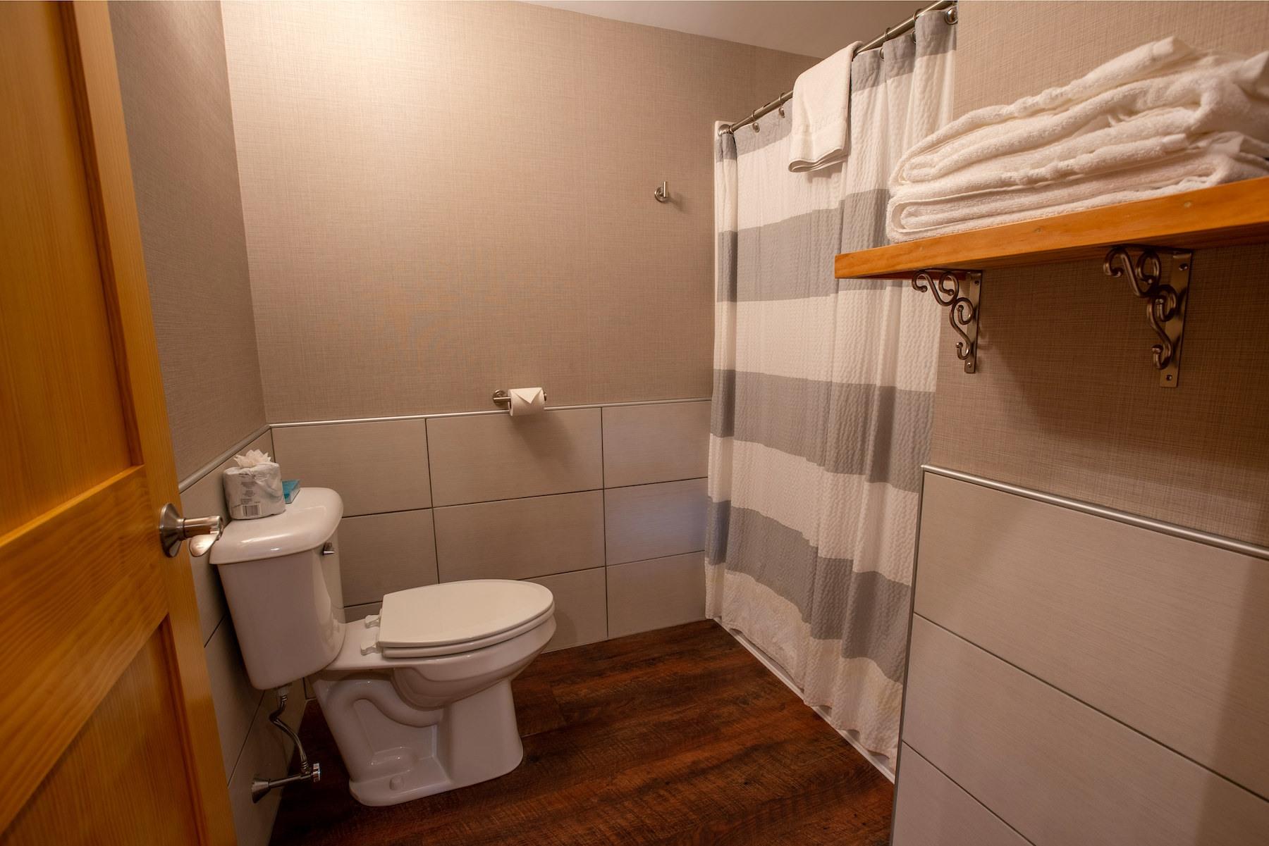 New England Modern Cabin5